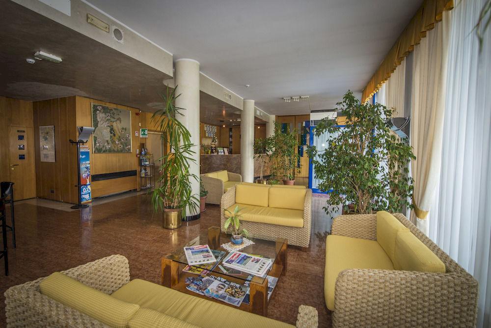 Hotel Krystal Bussolengo Exterior foto